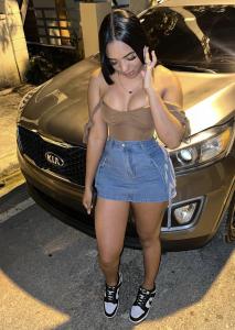 604143728: Chica busca chico en La Coruña