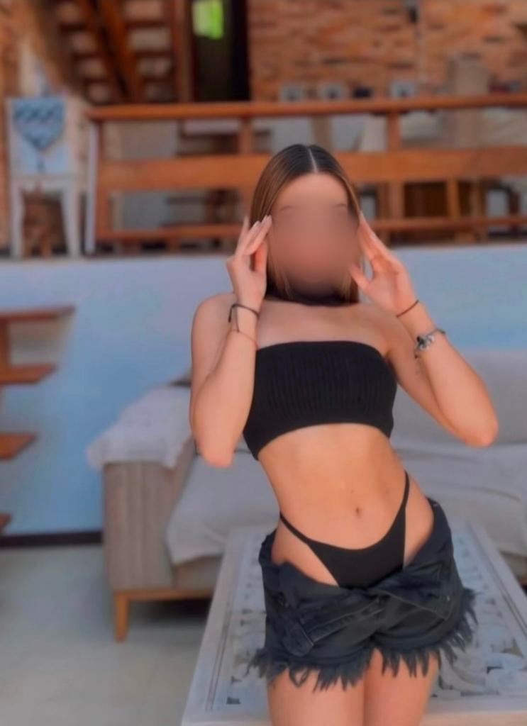 Chica busca chico en Tenerife: 