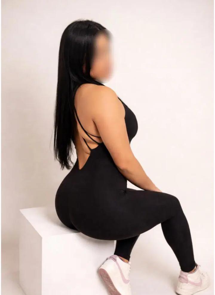 Chica busca chico en Ibiza: 