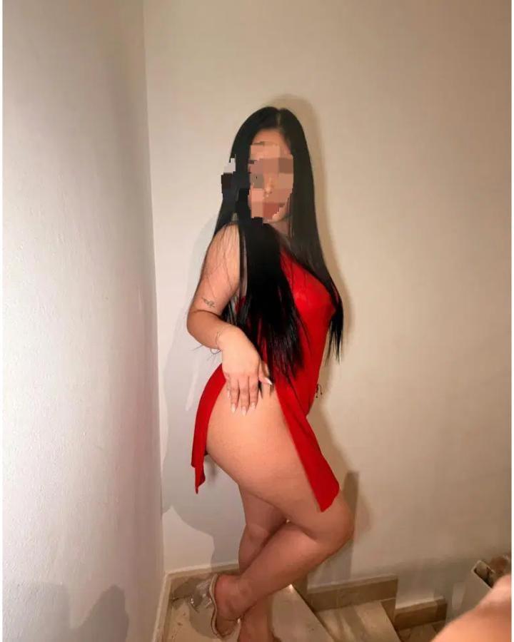 Chica busca chico en Ibiza: 
