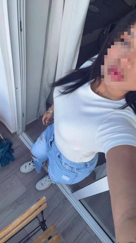 Chica busca chico en Tenerife: 