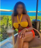 687041877: Chica busca chico en Gerona