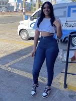 604143728: Chica busca chico en La Coruña