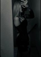 654215383: Chica busca chico en Melilla