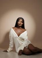 671134267: Chica busca chico en Sevilla