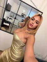 671134267: Chica busca chico en Sevilla