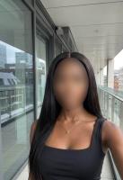 671134267: Chica busca chico en Sevilla