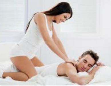 633593249: Chica busca chico en Barcelona