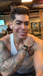 692933691: Chico busca chica en Valencia