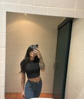 611701886: Chica busca chico en Madrid