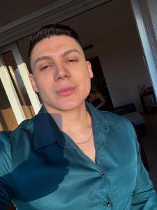 688753947: Chico busca chica en Madrid