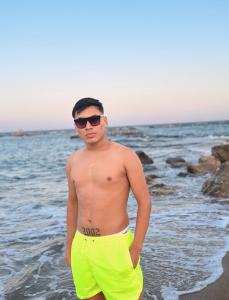 Chico busca chica en Las Palmas: 