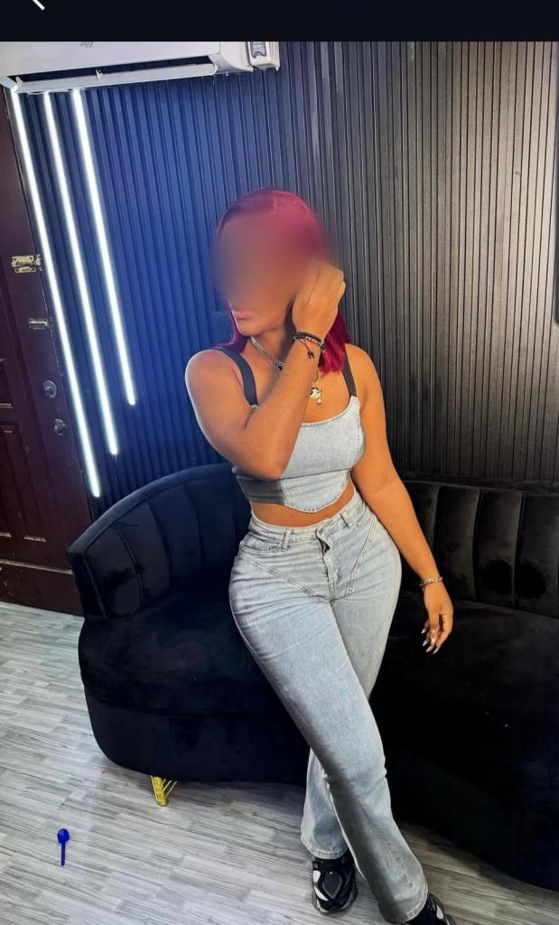 Chica busca chico en Cádiz: 