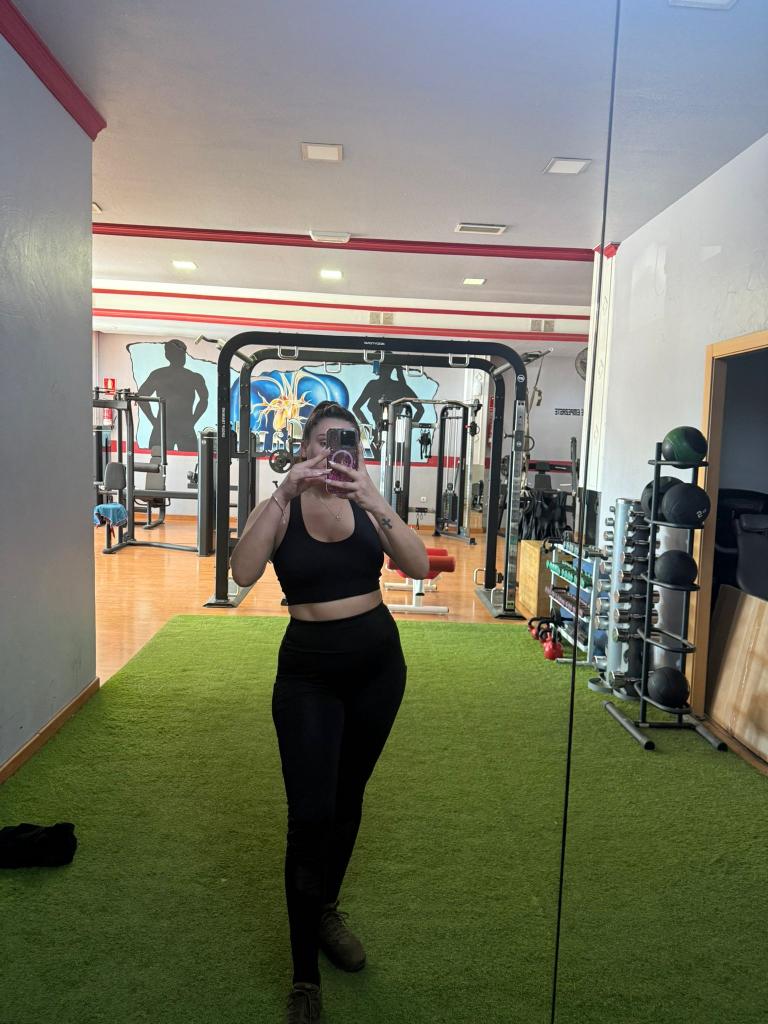 Chica busca chico en Almería: 