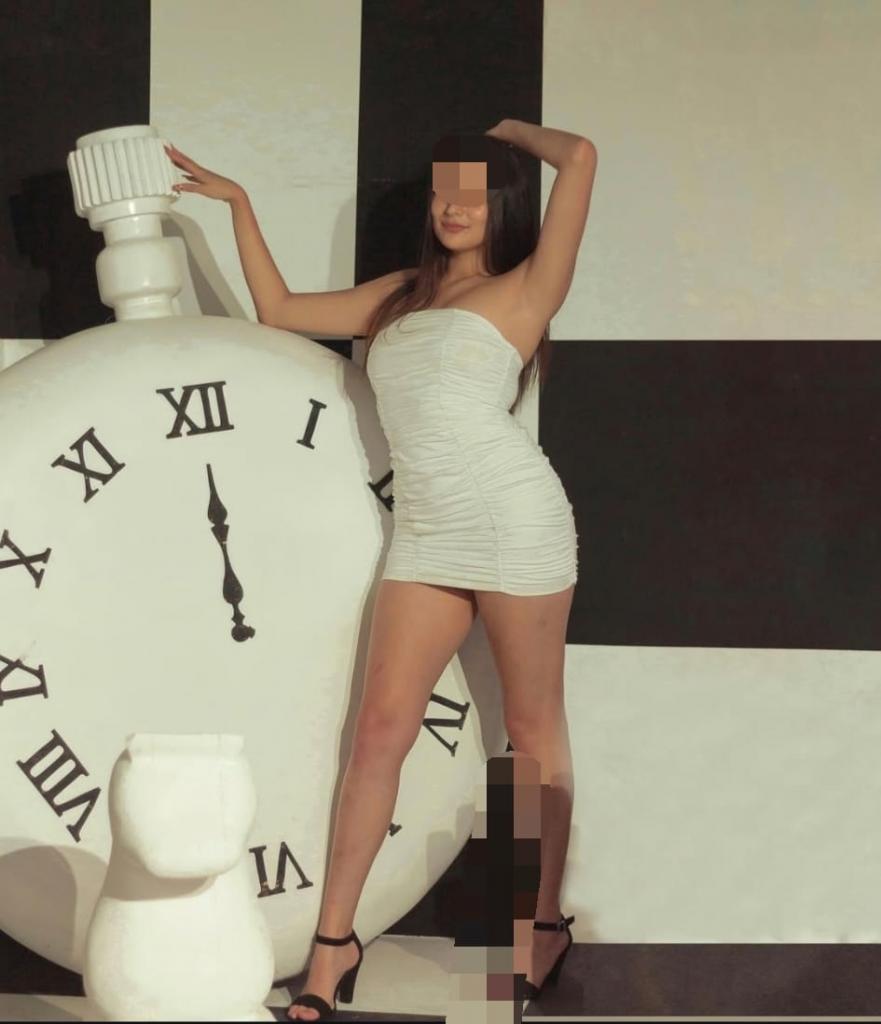 Chica busca chico en La Coruña: Chica busca chico