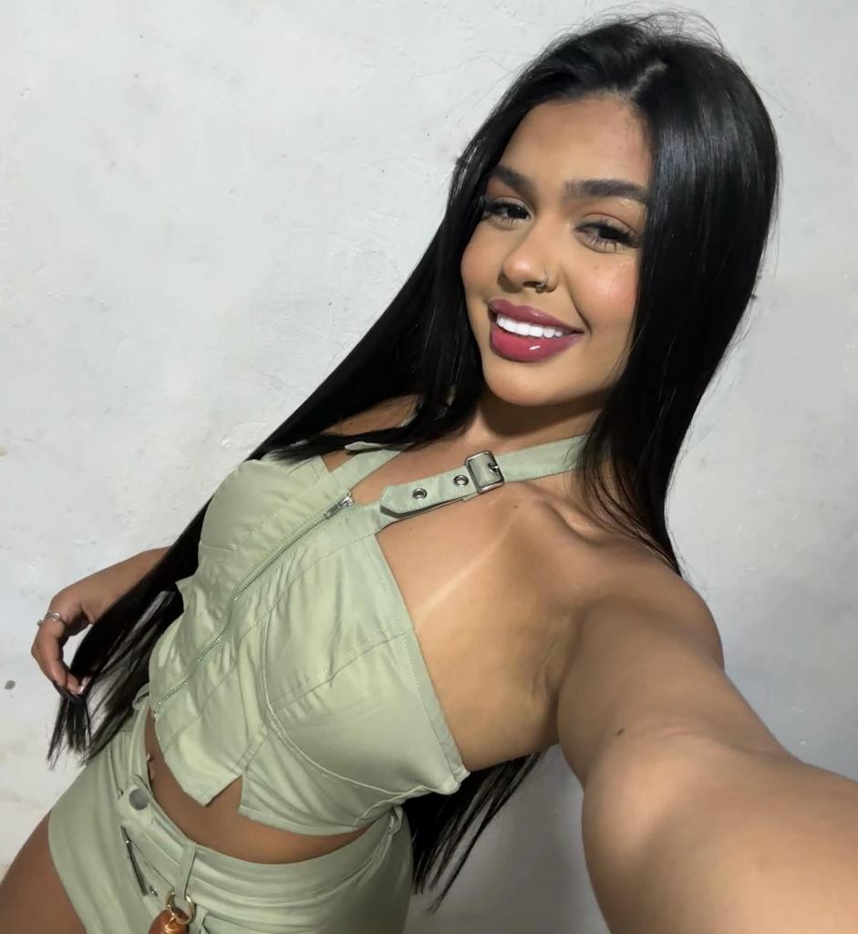 Chica busca chico en Alicante: Chica busca chico