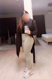 676917411: Chica busca chico en Cádiz