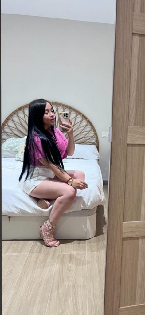 Chica busca chico en Sevilla: 