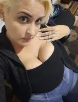 653436683: Chica busca chico en Madrid