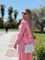 614980305: Chica busca chico en La Coruña