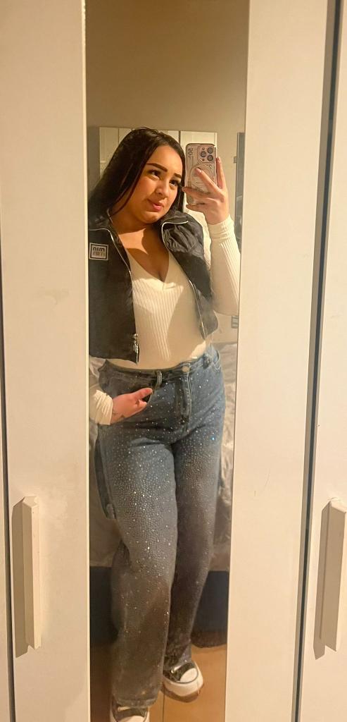 Chica busca chico en Murcia: 