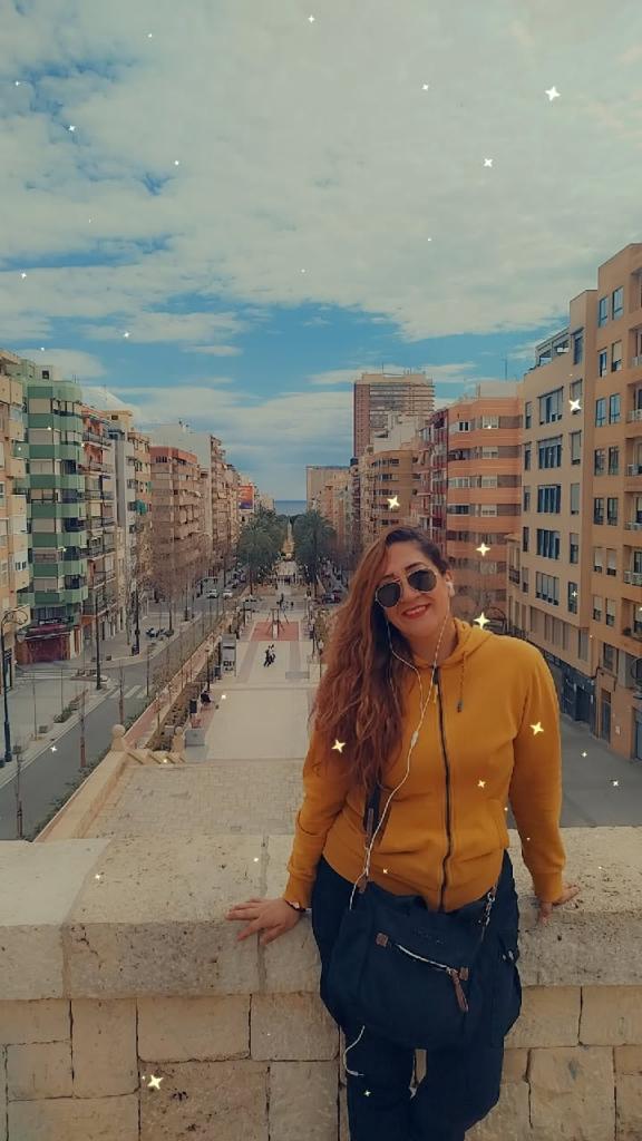 Chica busca chico en Alicante: 