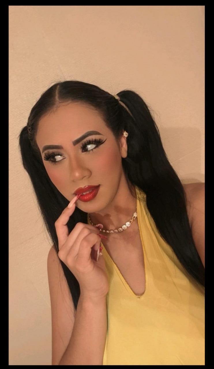 614560183: Chica busca chico en Almería