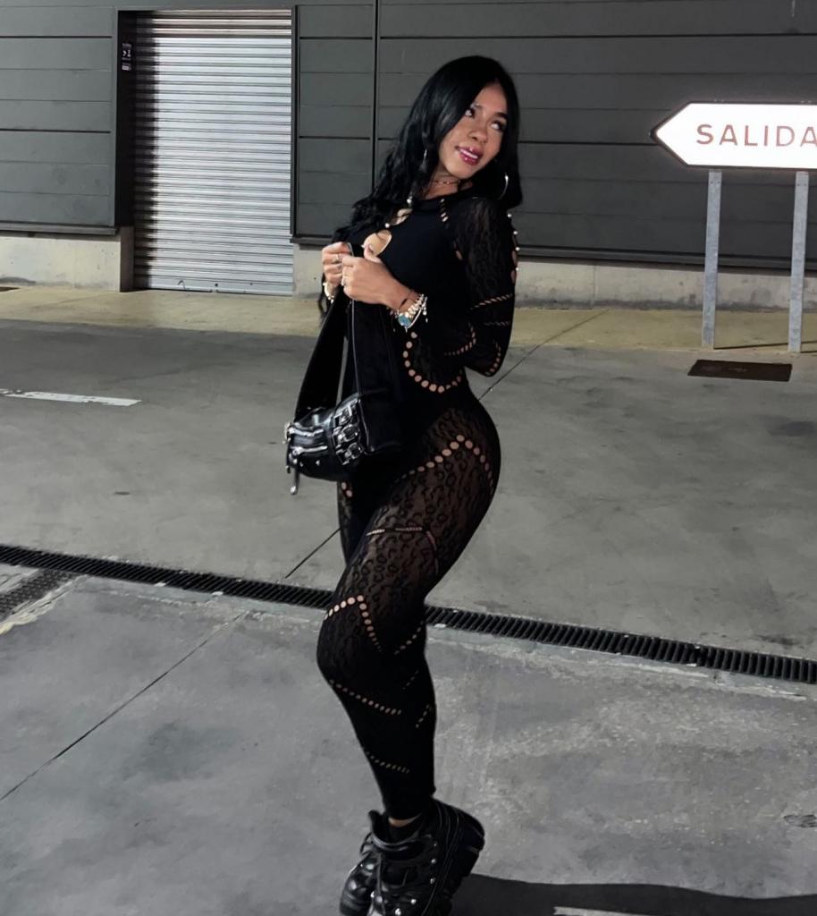 Chica busca chico en Alicante: Chica busca chico