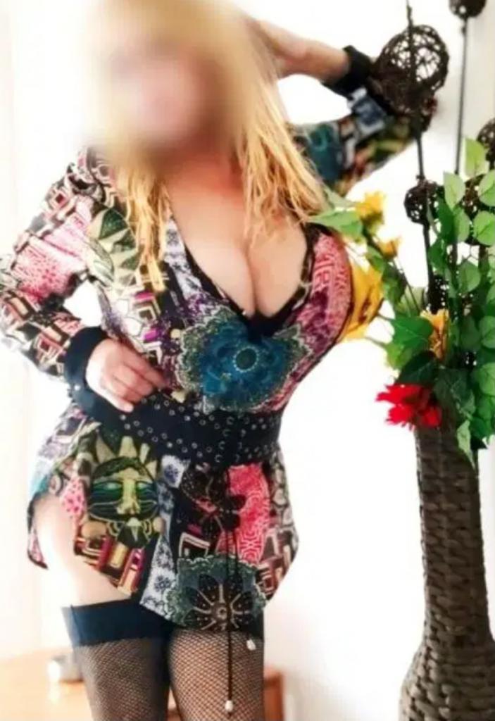 Chica busca chico en Cuenca: 