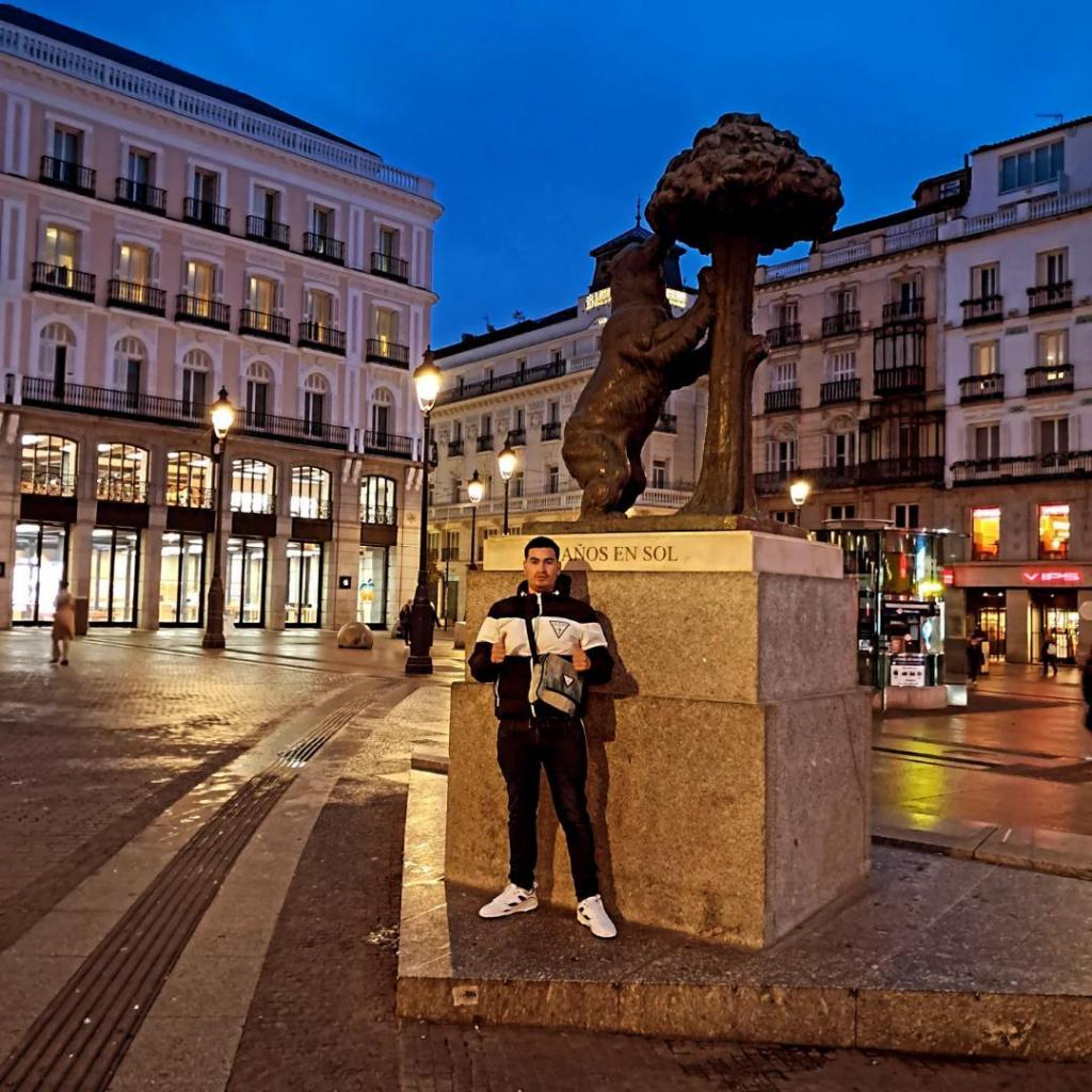 Chico busca chica en Valencia: 
