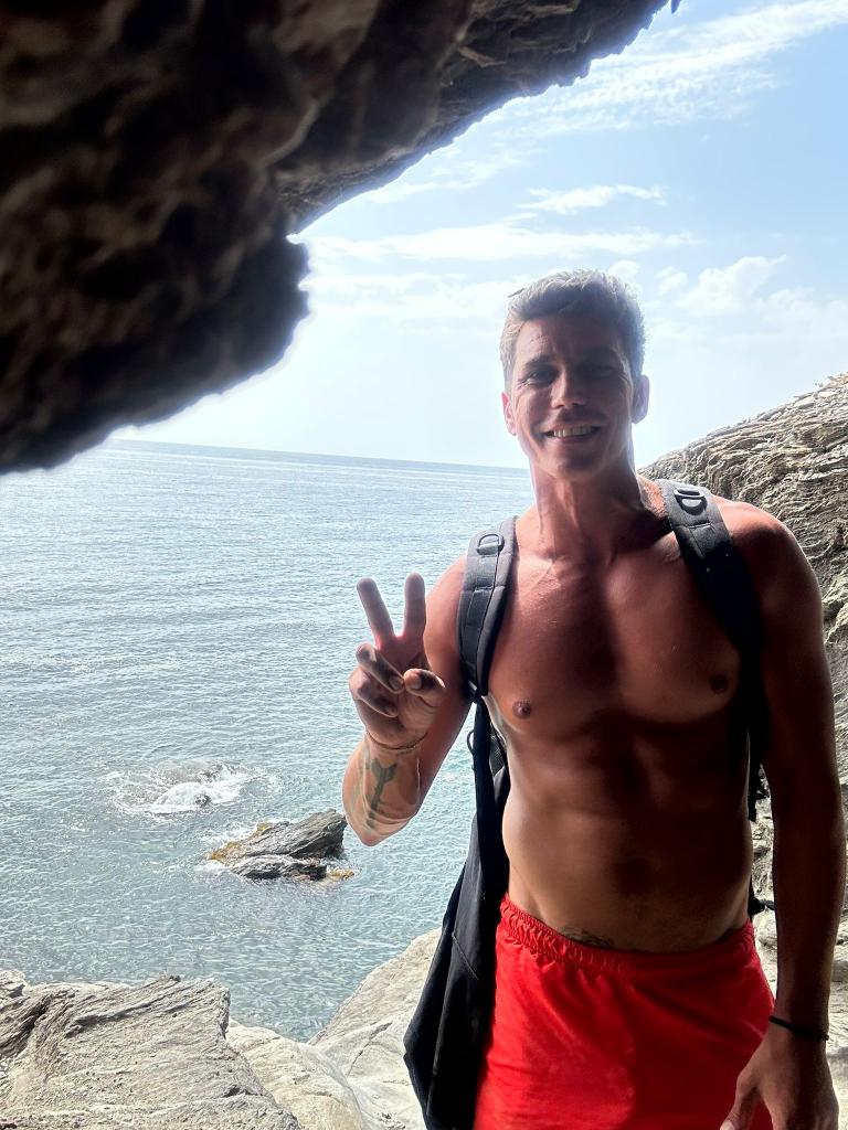 Chico busca chica en Sevilla: 