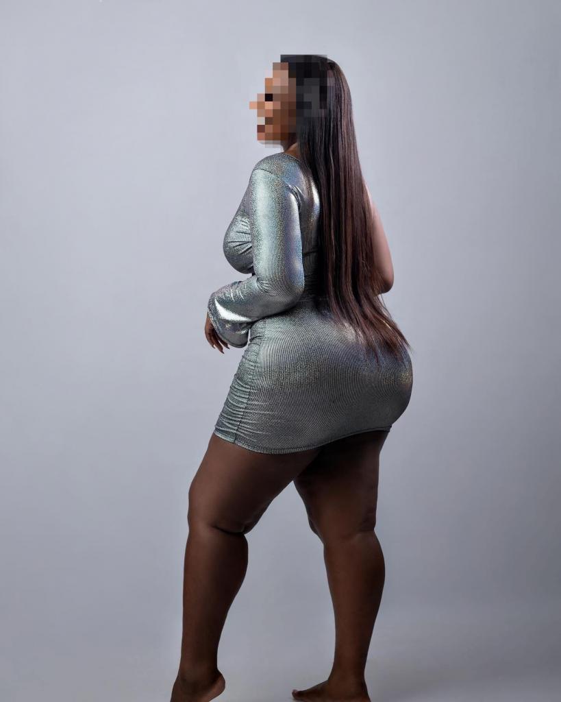 Chica busca chico en León: 