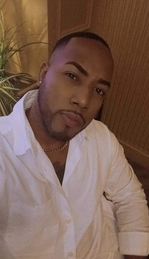 Chico busca chica en Las Palmas: 