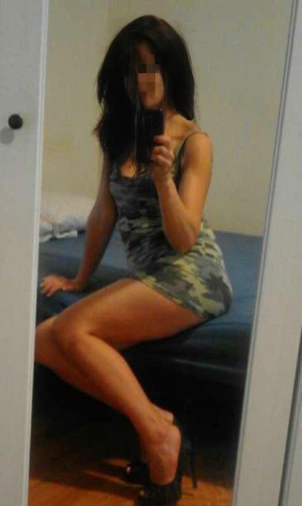 Chica busca chico en Granada: 