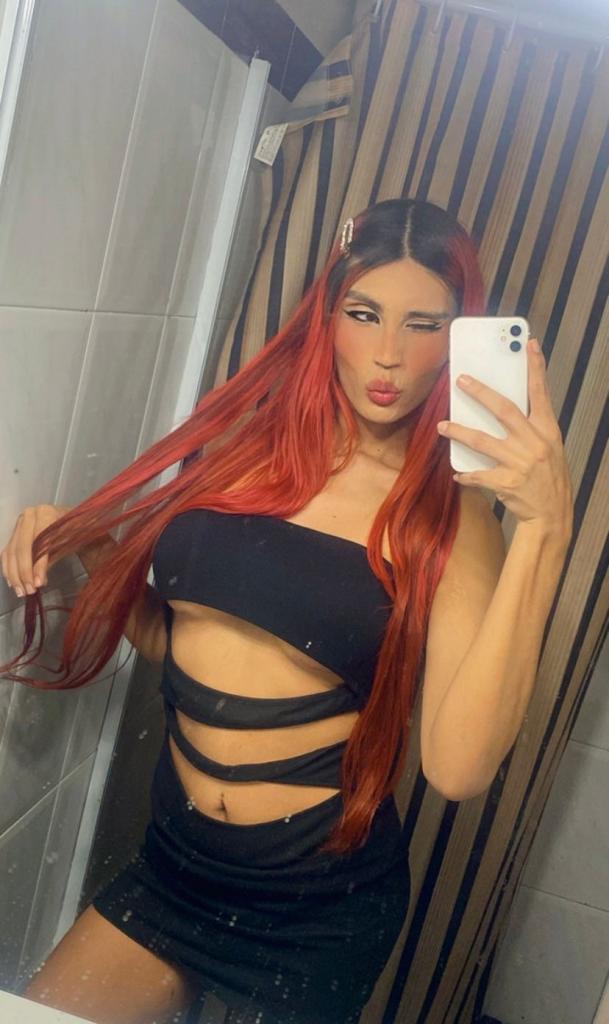 633249947: Travesti en Valencia