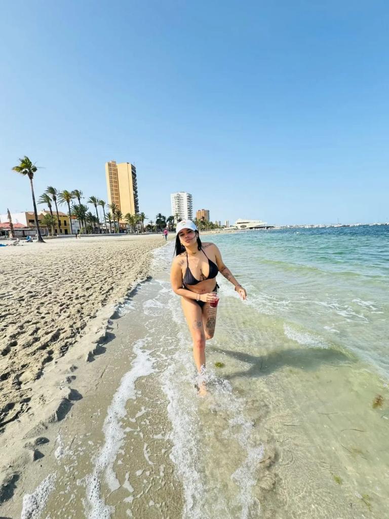 Chica busca chico en Almería: 