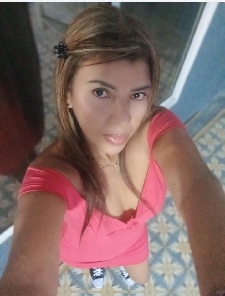 655141327: Chica busca chico en Huelva