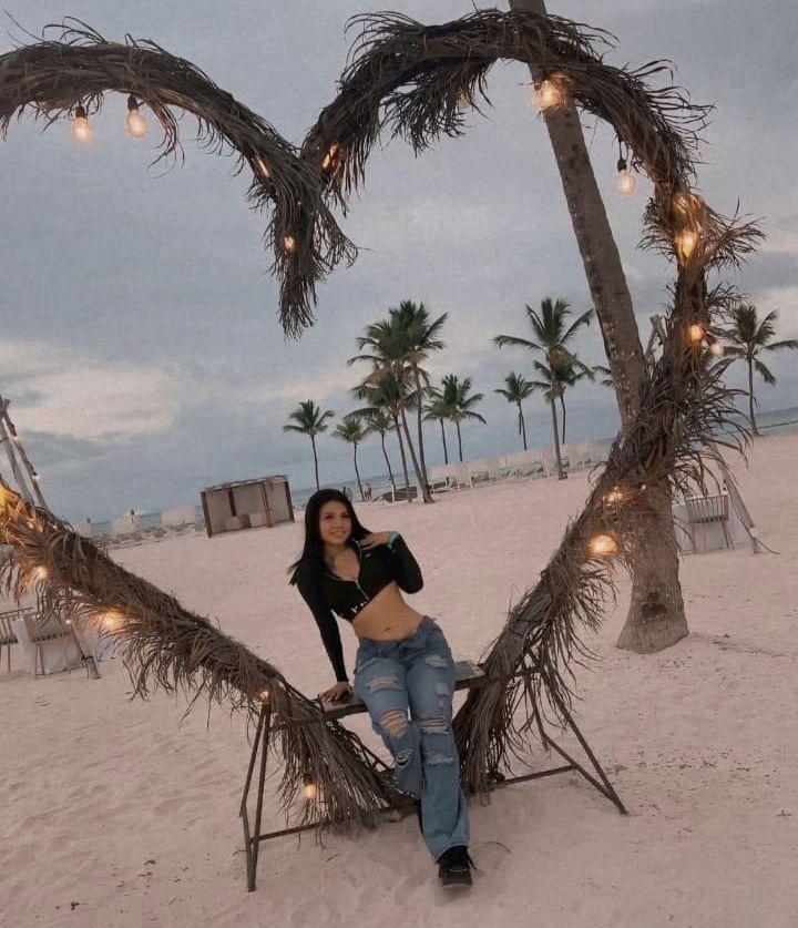 614318376: Chica busca chico en Almería