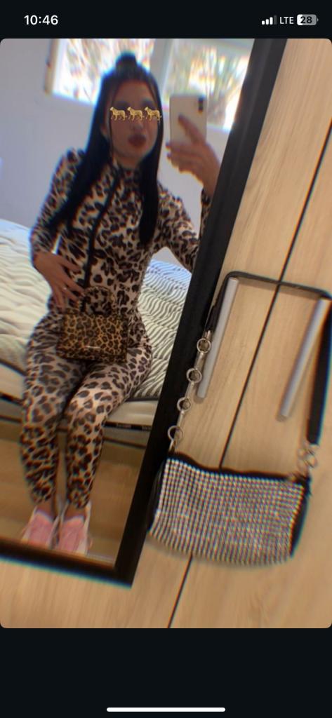 Chica busca chico en Almería: 