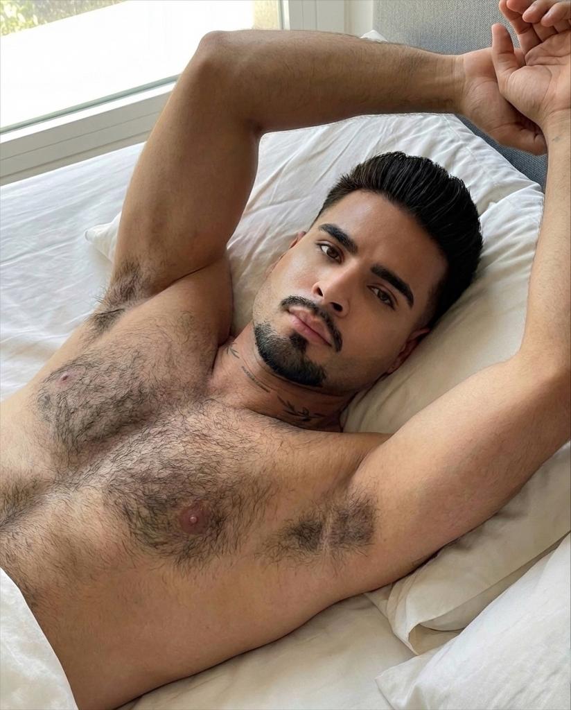 621335577: Chico busca chica en Barcelona