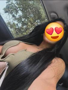 670860274: Chica busca chico en Madrid