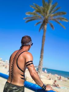 613427895: Chico busca chica en Alicante