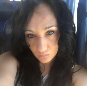 617048844: Chica busca chico en Tarragona