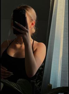 665995117: Chica busca chico en Barcelona