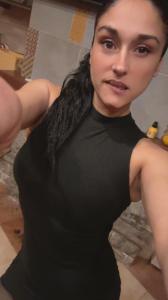 614824367: Chica busca chico en Gerona