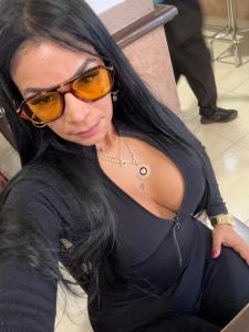 643773073: Chica busca chico en Tenerife