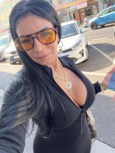 643773073: Chica busca chico en Tenerife