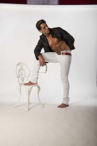 686104020: Chico busca chica en La Coruña