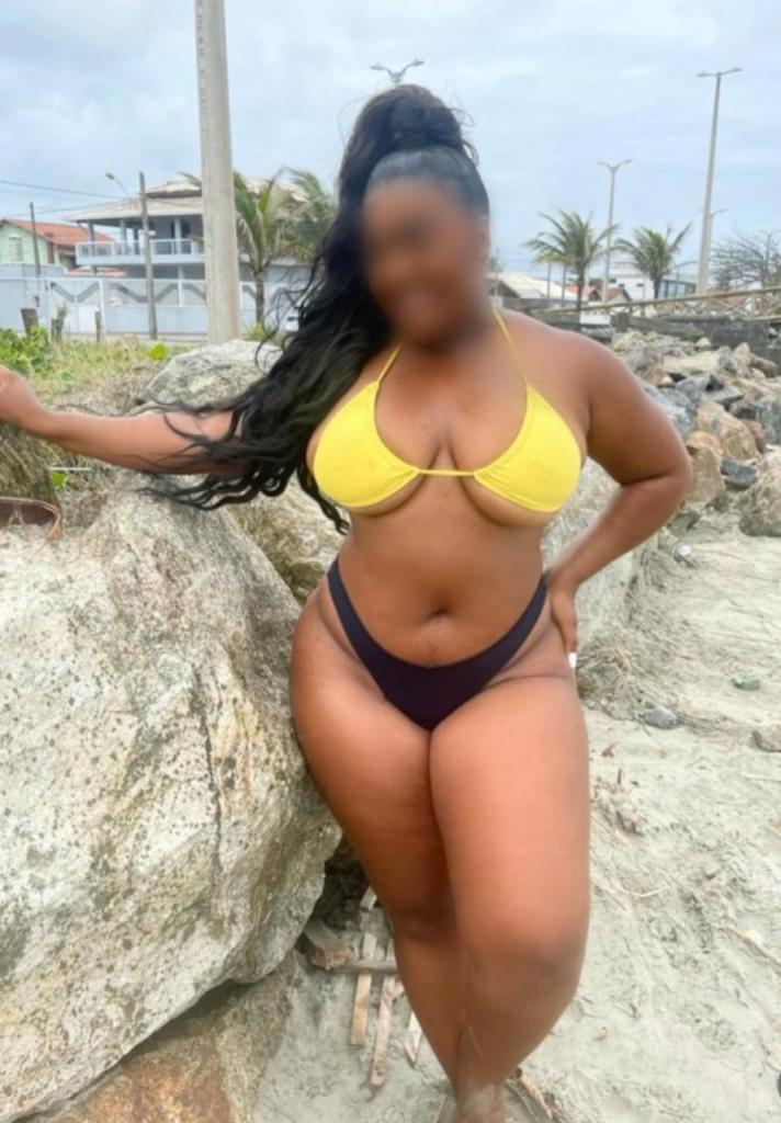 Chica busca chico en Granada: 