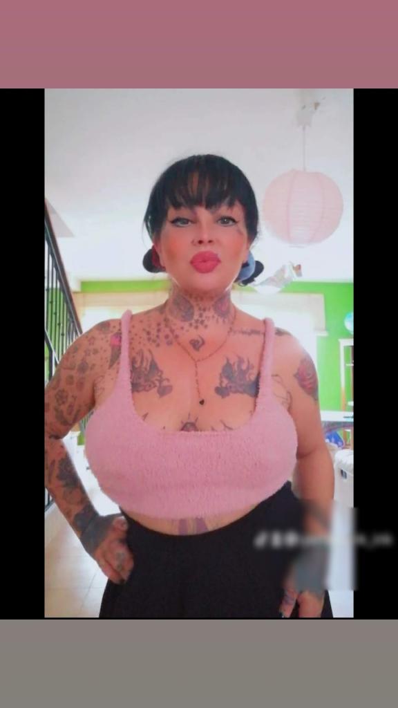 Chica busca chico en Granada: 